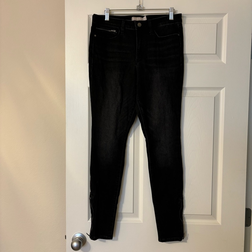 Athleta Sculptek Ankle Zip Skinny Jeans Black Carbon Wash Women’s Size 8